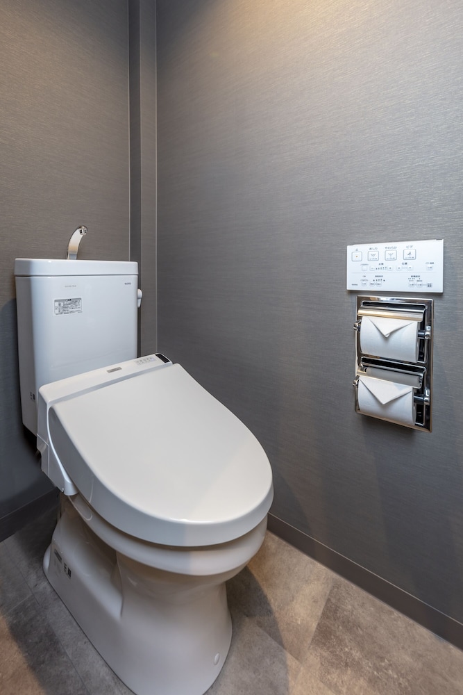 ラグジュアリー ツインルーム バスルーム1 | hotel GOCO stay 京都四条河原町