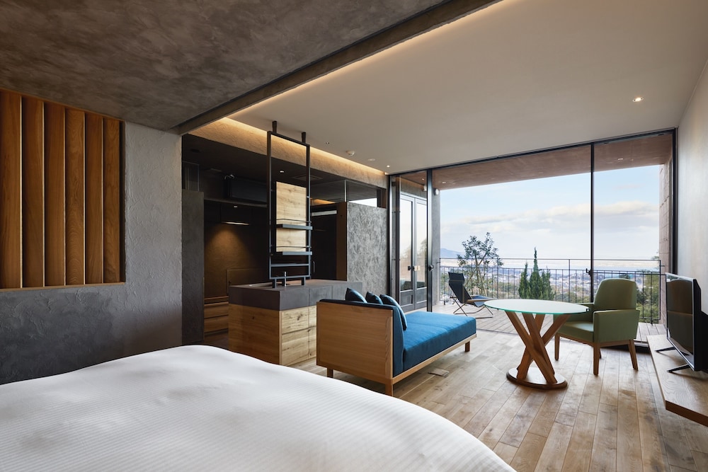 デラックスキングルーム 禁煙 客室1 | SEKIYA RESORT GALLERIA MIDOBARU