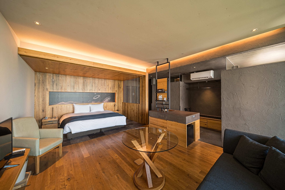 デラックスキングルーム 禁煙 | SEKIYA RESORT GALLERIA MIDOBARU