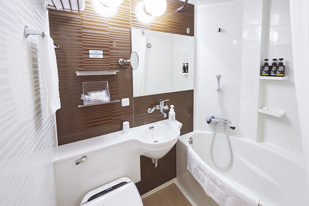 スタンダードセミダブルルーム 禁煙 バスルーム1 | 相鉄フレッサイン 神田大手町