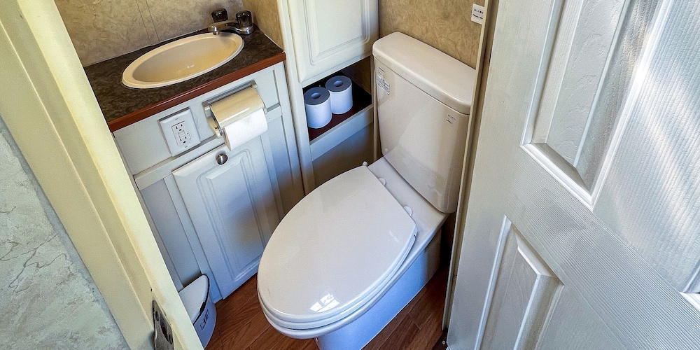 トレーラーハウスA 客室1 | シータイガーアイランドイン小豆島