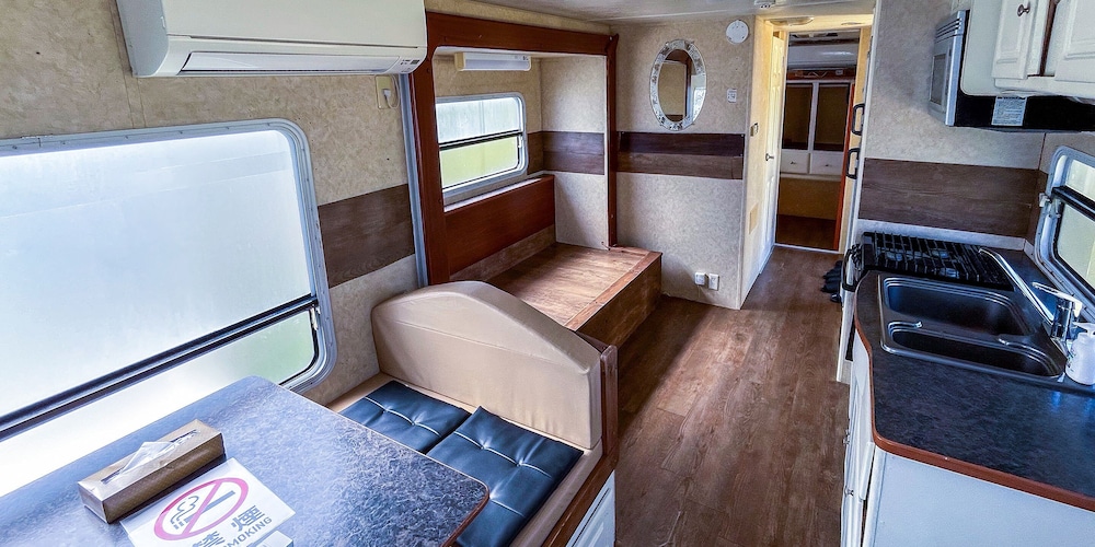 トレーラーハウスA 客室2 | シータイガーアイランドイン小豆島