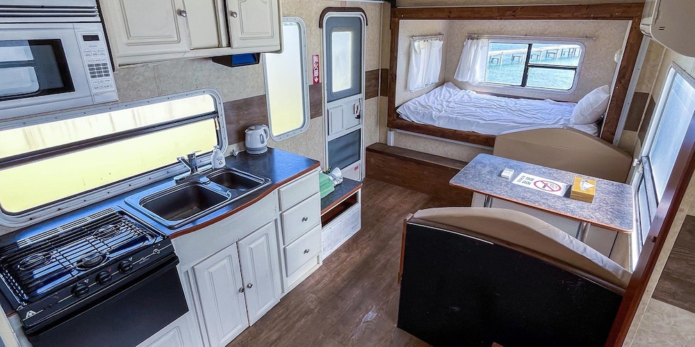 トレーラーハウスA 客室4 | シータイガーアイランドイン小豆島