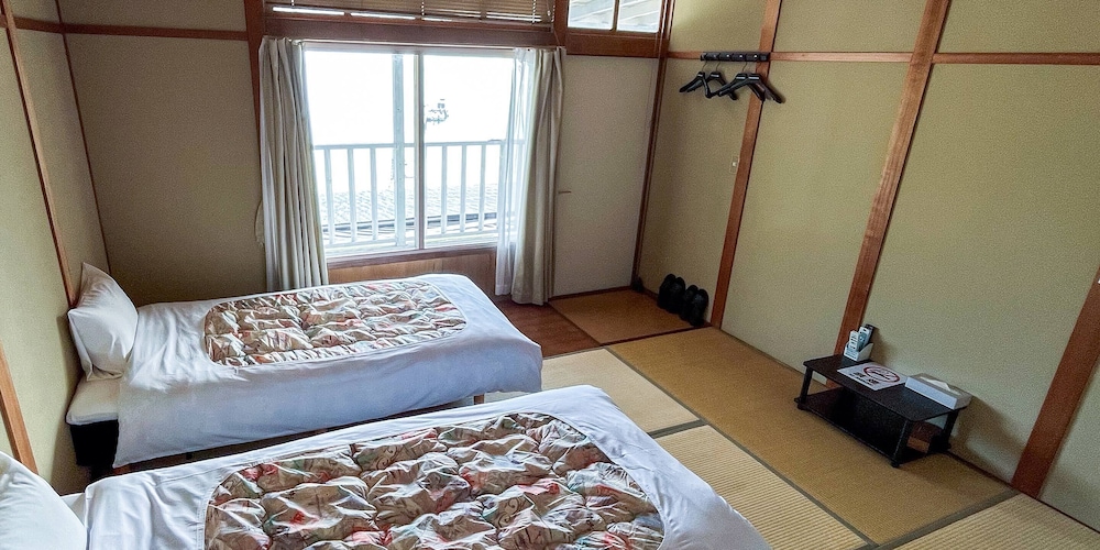 和室ベッドツイン21·22号 (バス·トイレ共用) 客室5 | シータイガーアイランドイン小豆島