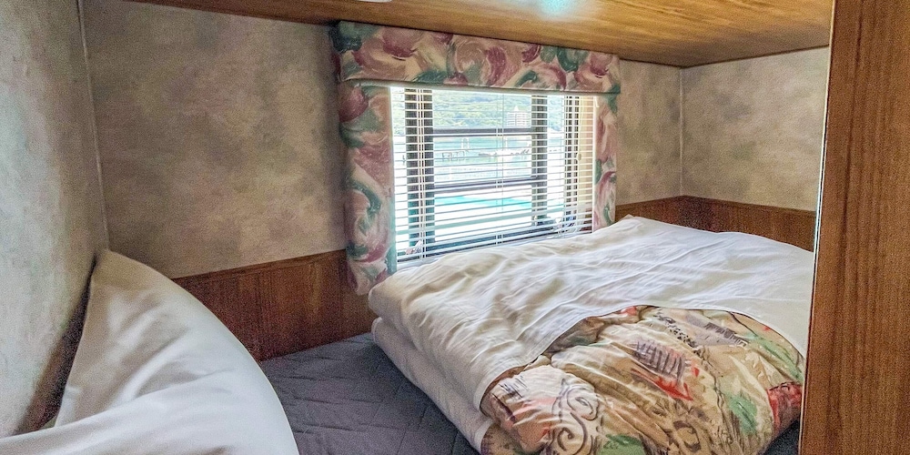 トレーラーハウスB 客室2 | シータイガーアイランドイン小豆島