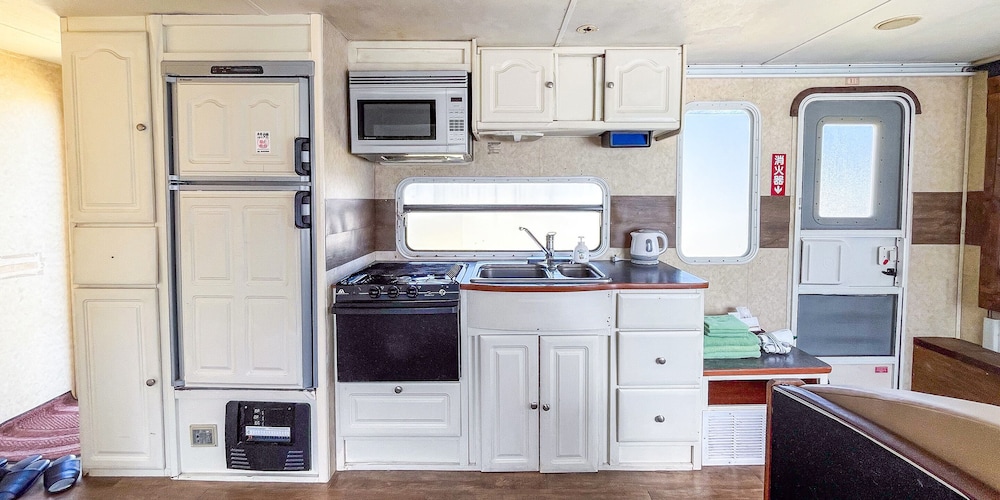 トレーラーハウスA 客室3 | シータイガーアイランドイン小豆島