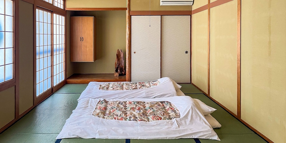 和洋室2号棟 客室1 | シータイガーアイランドイン小豆島