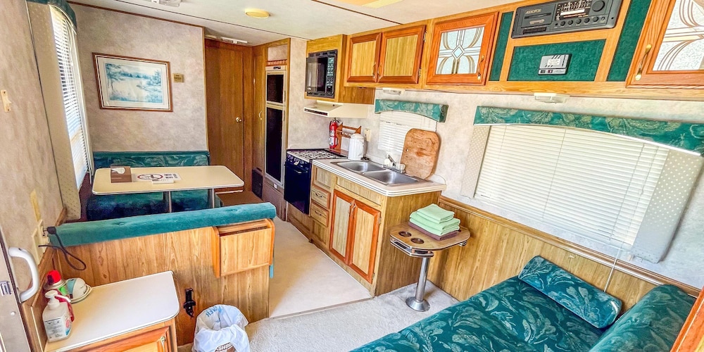 トレーラーハウスB 客室6 | シータイガーアイランドイン小豆島