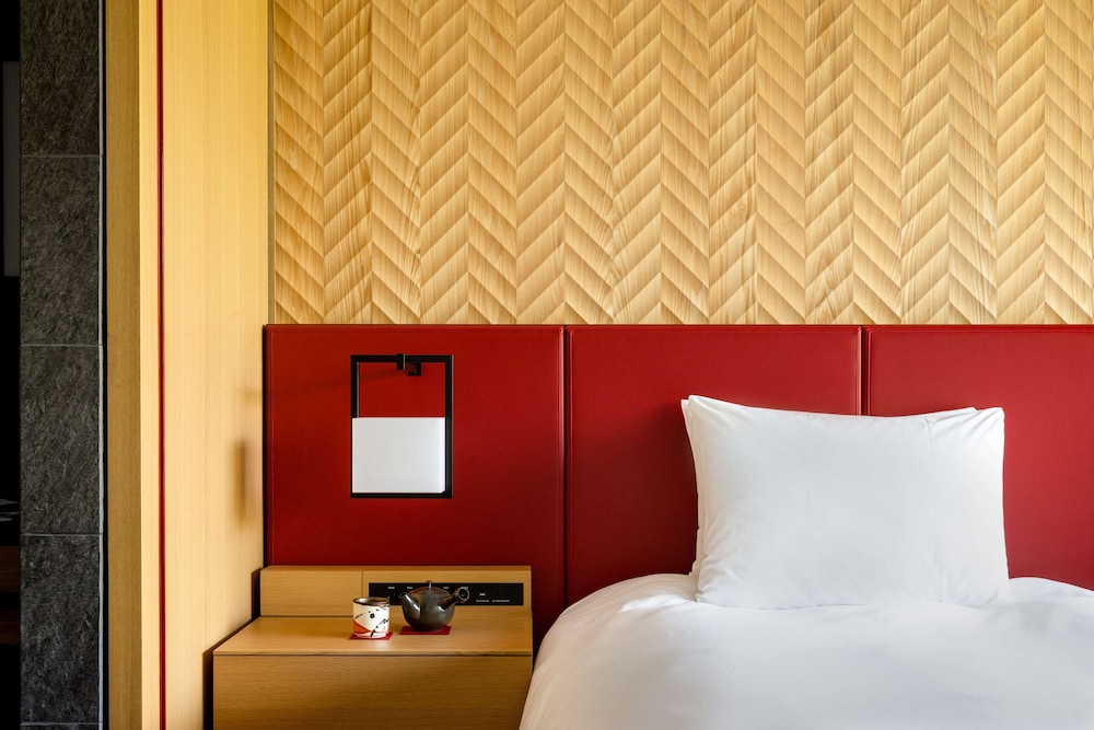 デラックス ルーム シングルベッド 2 台 禁煙 客室7 | ギャリア・二条城 京都