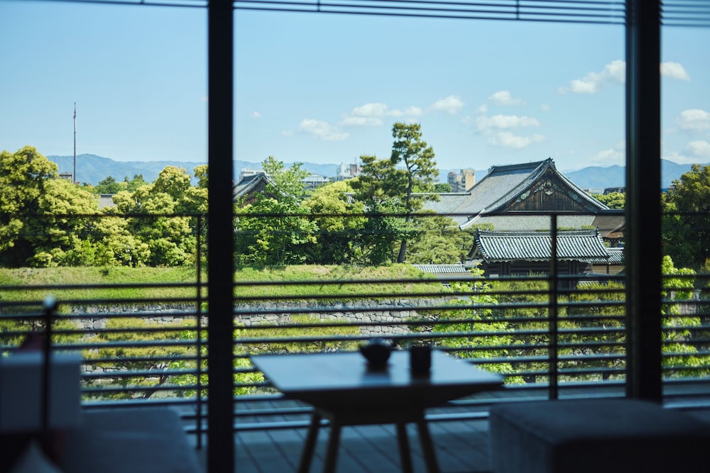 ルーム シングルベッド 2 台 禁煙 (Nijo Castle View) 客室3 | ギャリア・二条城 京都
