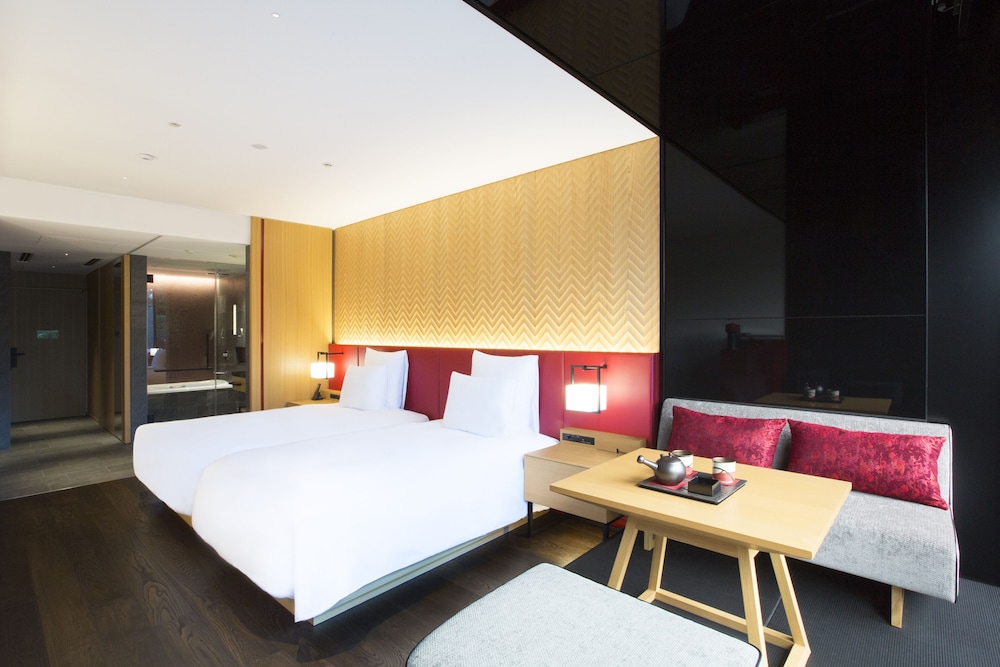 デラックス ルーム シングルベッド 2 台 禁煙 客室4 | ギャリア・二条城 京都