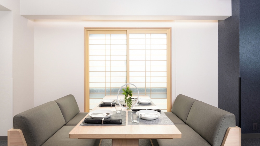 ファミリー アパートメント 客室1 | MIMARU大阪 難波NORTH