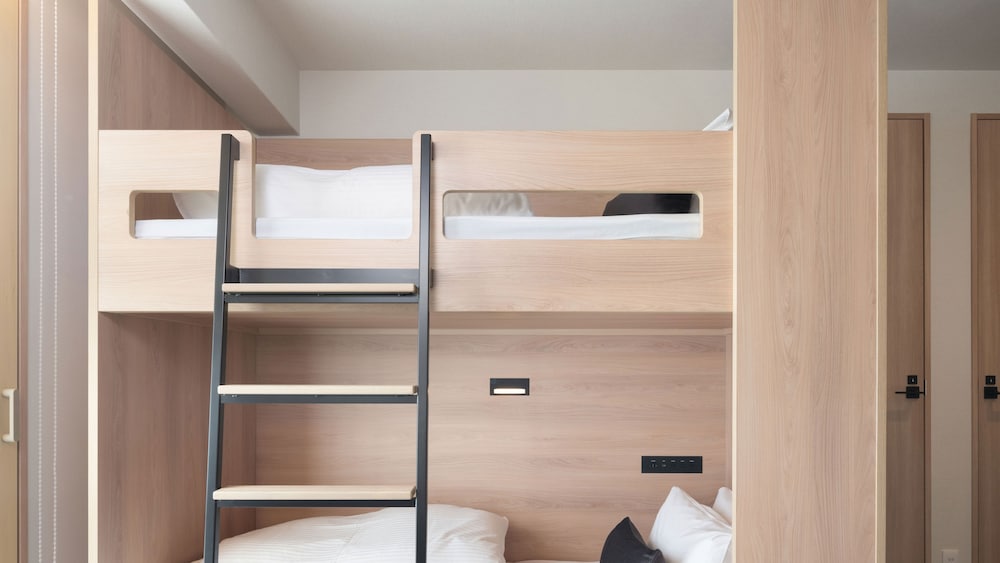 コーナーファミリーアパートメント 客室4 | MIMARU大阪 難波NORTH