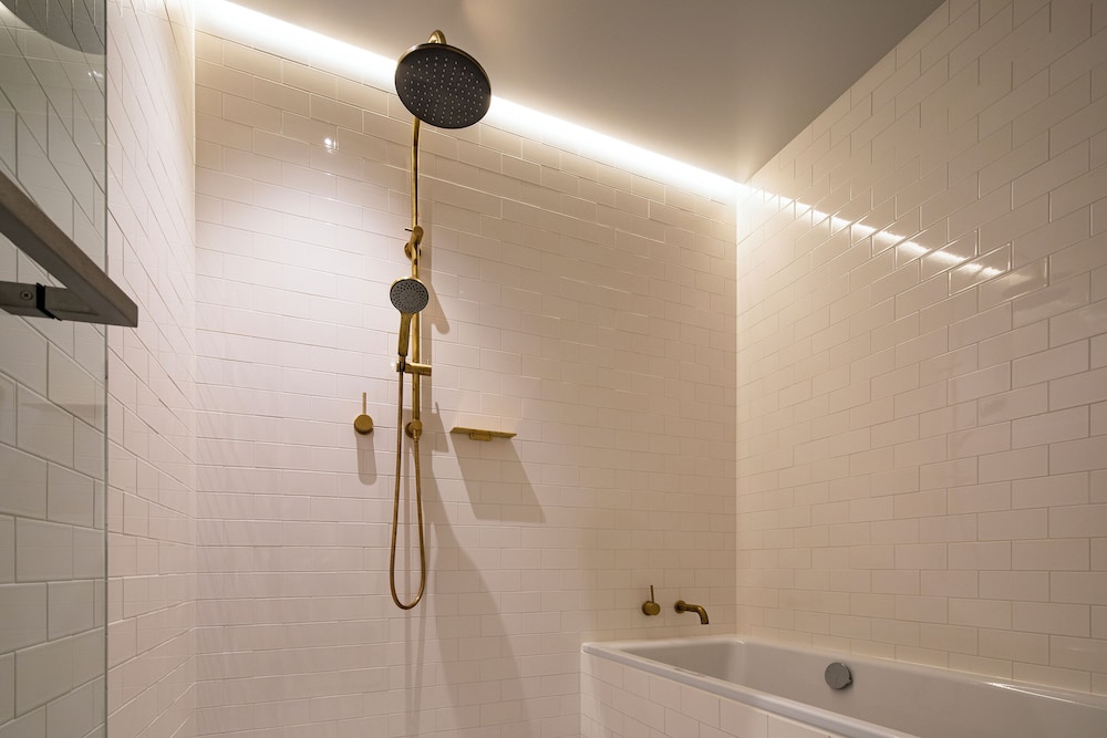 エグゼクティブ ルーム 禁煙 (ヘリテージタワー) バスルーム0 | 白井屋ホテル