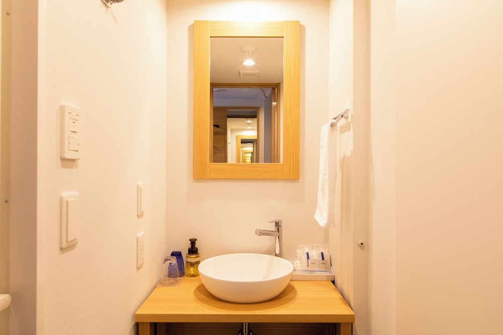 プレミアム ツインルーム 禁煙 バスルーム0 | KOKO HOTEL 京都三条