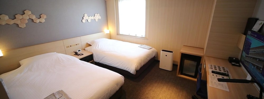 ツインルーム 客室1 | JR クレメントイン高知