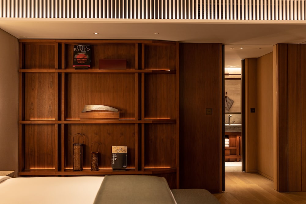 ガーデンスイート キング 客室2 | HOTEL THE MITSUI KYOTO ラグジュアリーコレクションホテル & スパ