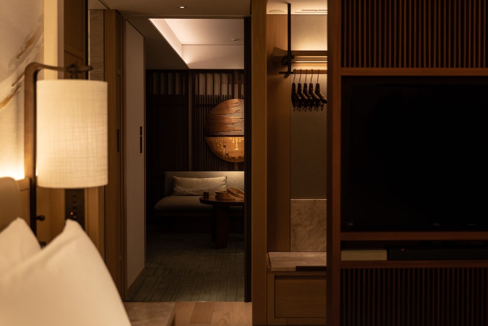 デラックススイート キング 客室0 | HOTEL THE MITSUI KYOTO ラグジュアリーコレクションホテル & スパ