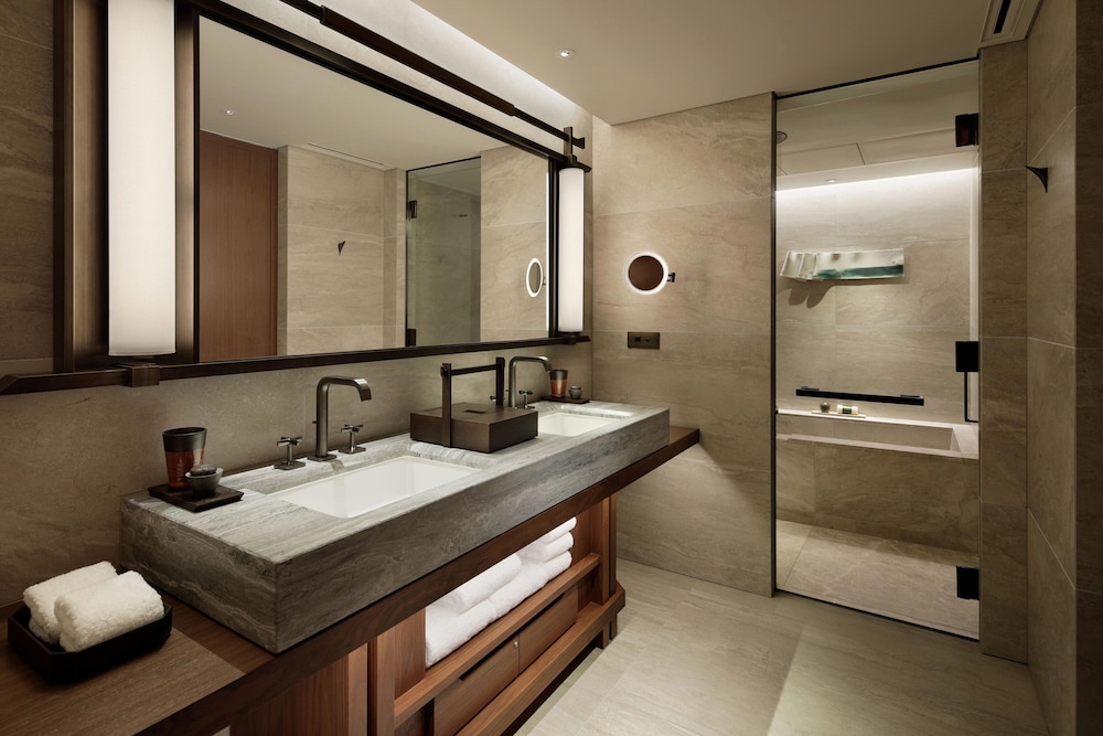 デラックススイート キング バスルーム2 | HOTEL THE MITSUI KYOTO ラグジュアリーコレクションホテル & スパ