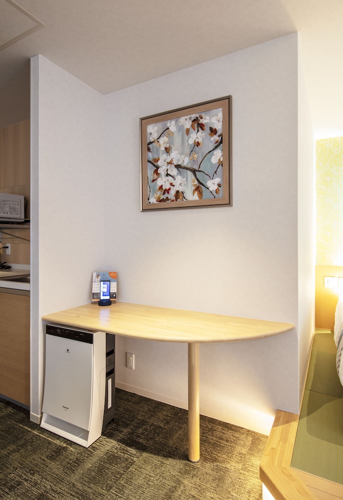 デラックスF 禁煙 客室6 | グランドベース岡山駅前