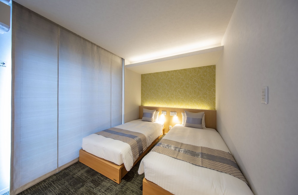 デラックスF 禁煙 客室7 | グランドベース岡山駅前