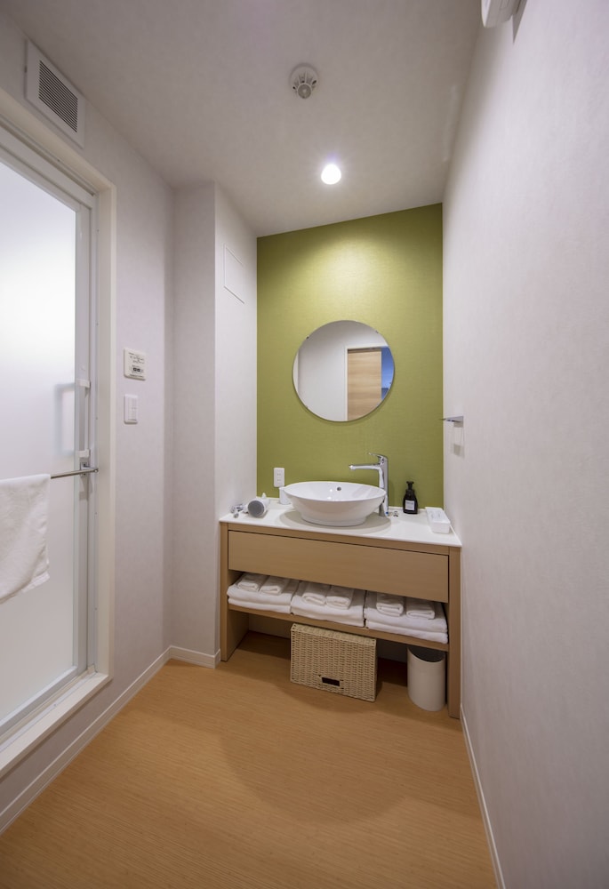 デラックスF 禁煙 バスルーム0 | グランドベース岡山駅前