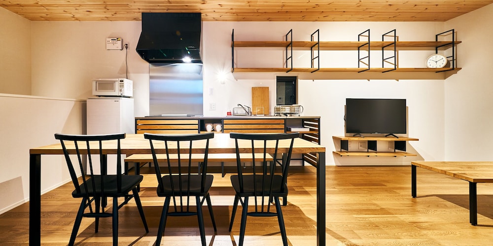 Rakuten STAY HOUSE x WILL STYLE 宮崎青島 【102】 客室内のダイニングエリア2 | Rakuten STAY HOUSE x WILL STYLE 宮崎青島