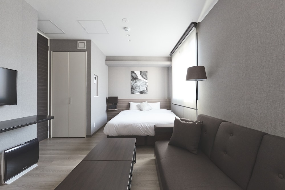 クイーンベッド, ソファベッド Type D 禁煙 客室3 | ReLA Higashimatsudo