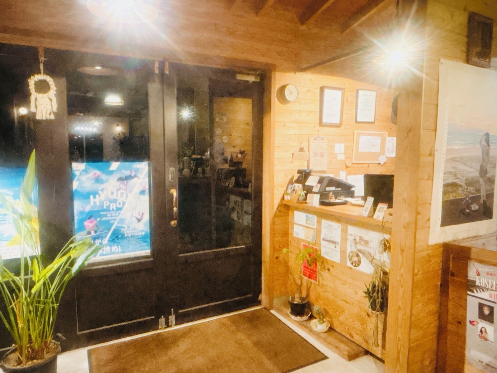 フロント1 | Guest House & Beach Cafe fuego