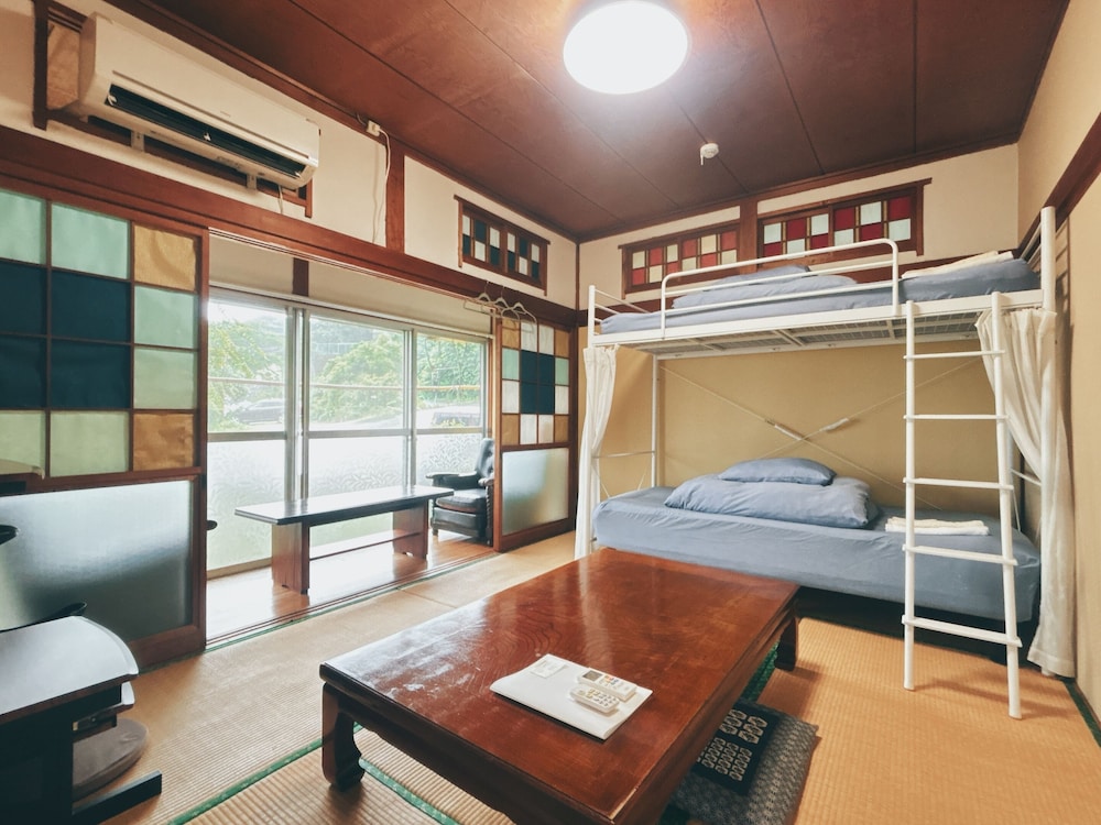 エコノミー ツインルーム 禁煙 | Guest House & Beach Cafe fuego