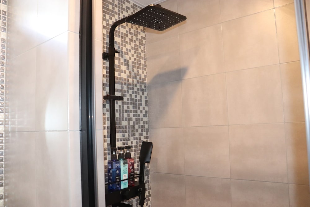 Sky Rooftop Room 禁煙 バスルームのシャワー0 | Glory island okinawa-Yabusachi Resort-