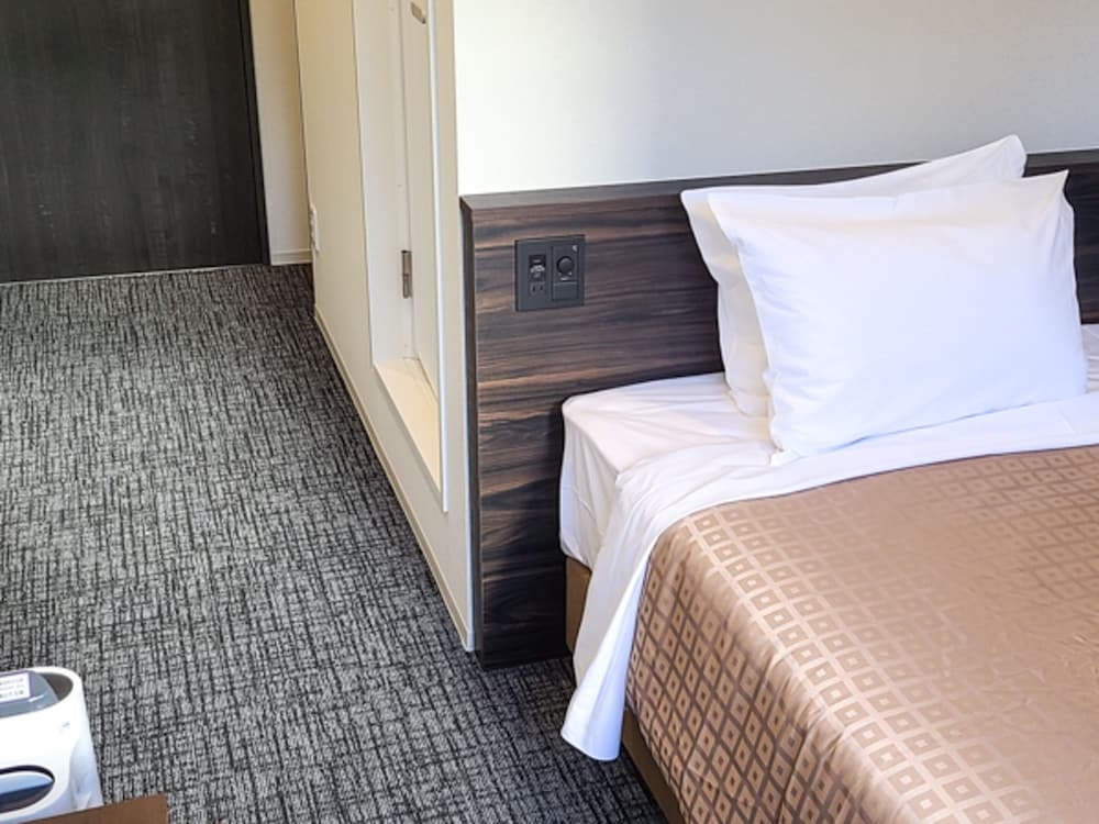 シングルルーム 喫煙可 | 天然温泉ホテルリブマックス PREMIUM 長野駅前