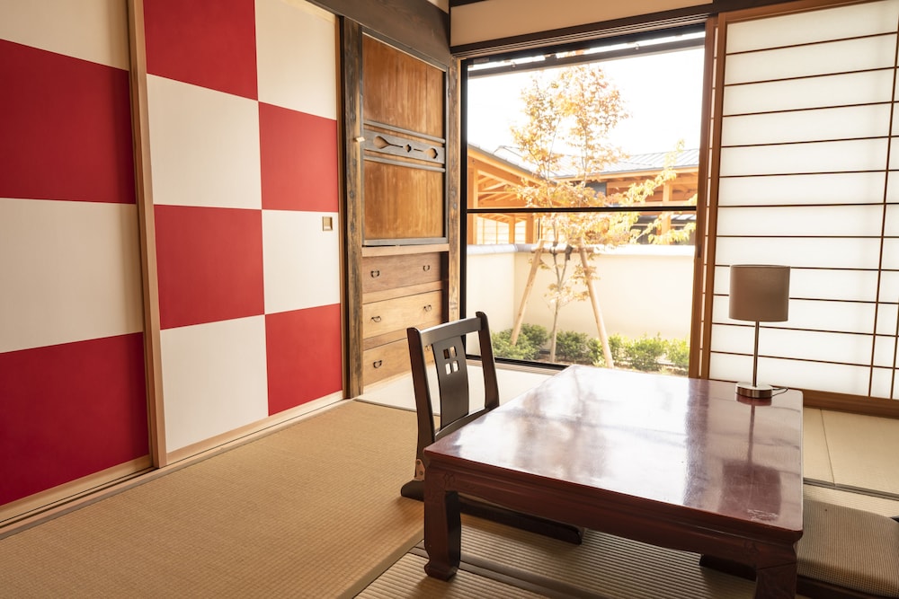和室14帖(富士)禁煙 客室1 | 小豆島 三都の郷