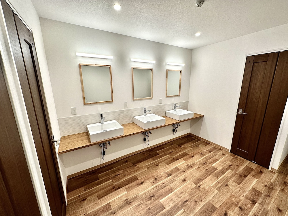 和室ツインルーム　禁煙 バスルーム1 | かぐらみつまたコテージ