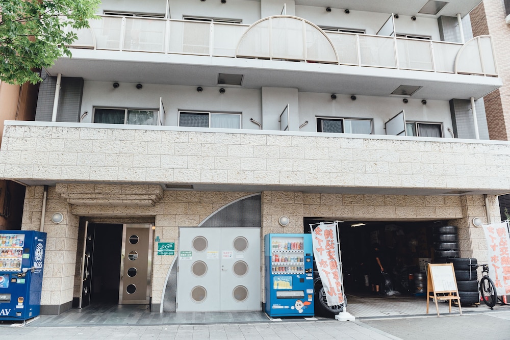 施設の正面1 | ロイヤルハイツ桜川コンドミニアム