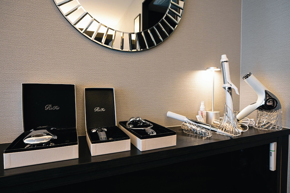 ラグジュアリー 4 人部屋 客室2 | ゴールドステイ栄