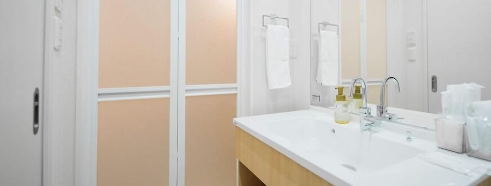 スーペリア ツインルーム 禁煙 客室9 | Vieuno Stay Hakata 2