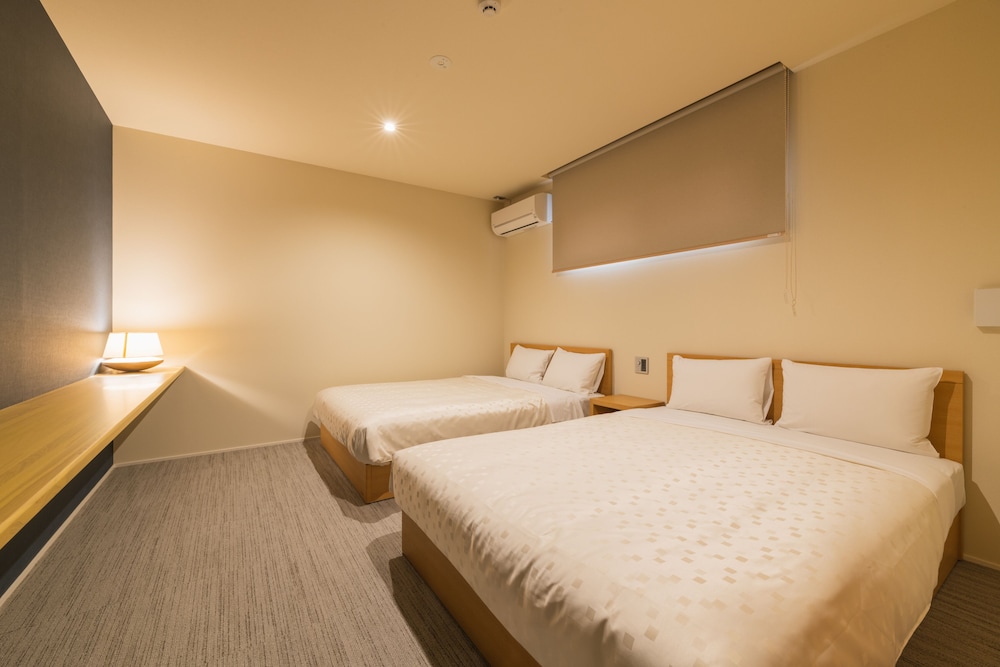 デラックスC 禁煙 客室3 | HOTEL All Stay 博多空港通