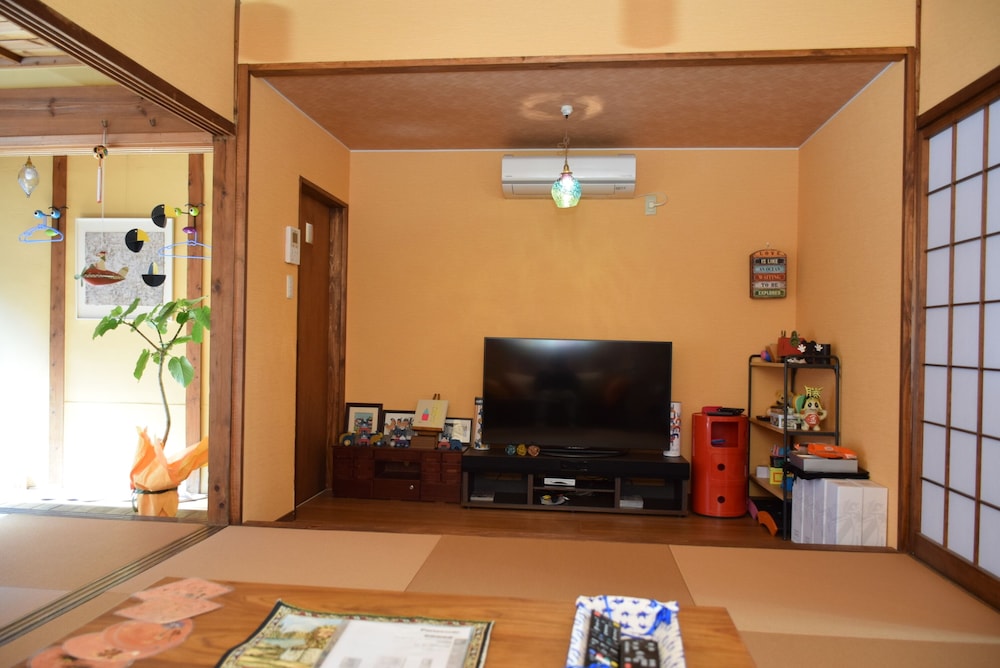 一棟貸し 4名用 リビング エリア2 | LW178 美都リストワールホテル