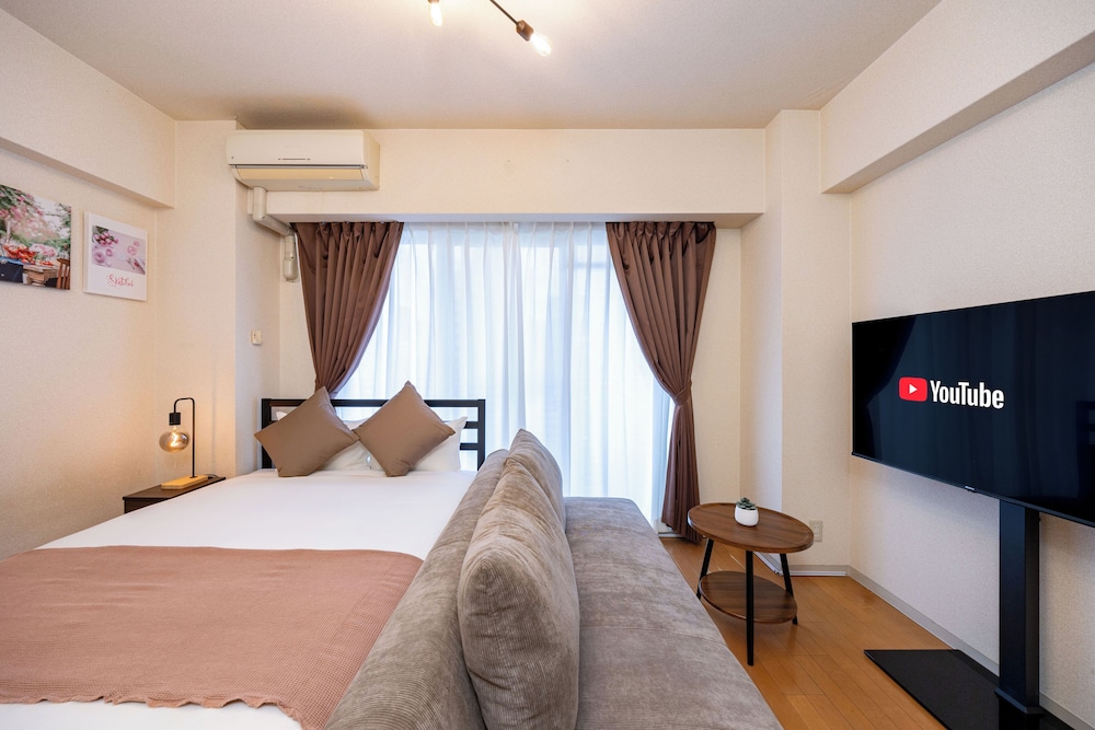 客室1 | Luft Uehonmachi 501