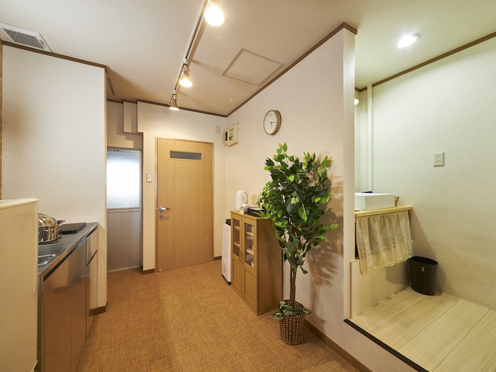 アパートメント 禁煙 (3F) 客室2 | おやど紀伊国屋 新地町