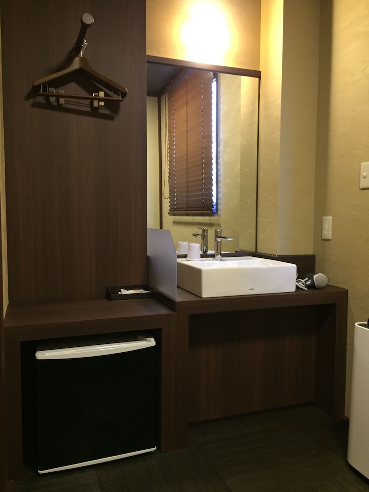 ツインルーム 禁煙 客室1 | 登喜和旅館