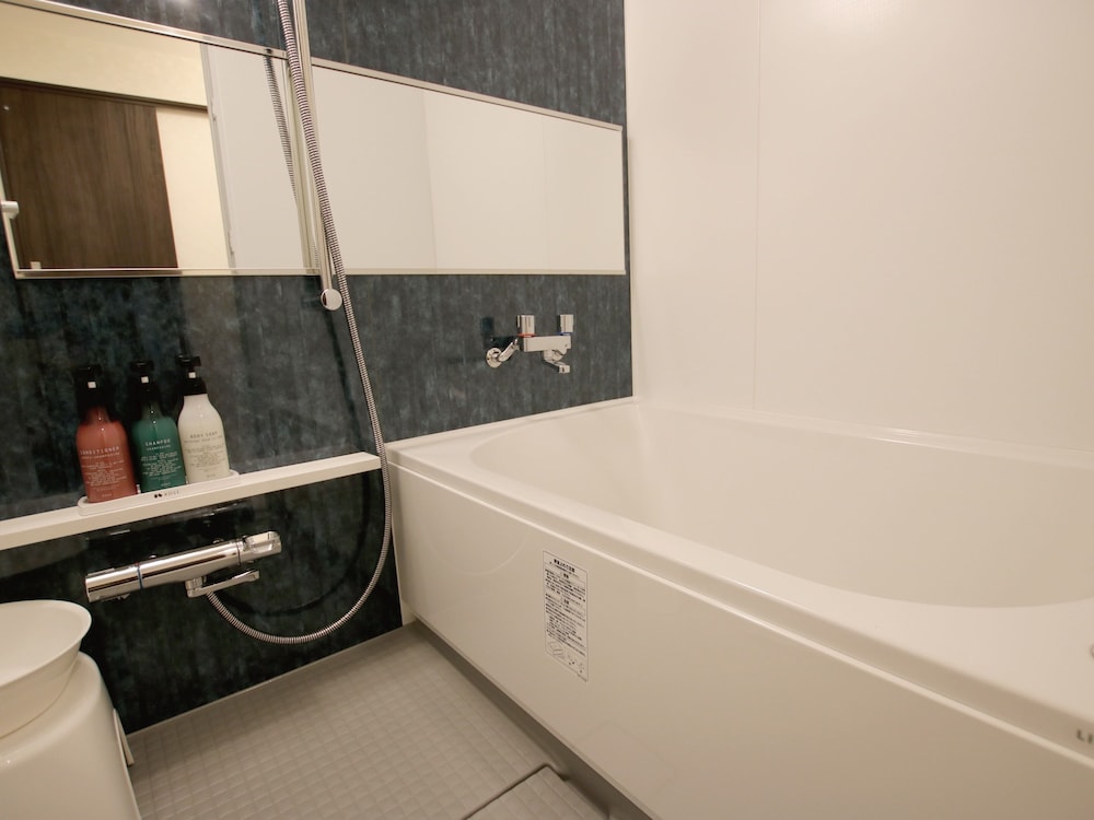 スタンダード ツインルーム バスルーム0 | Sunset Resort美浜