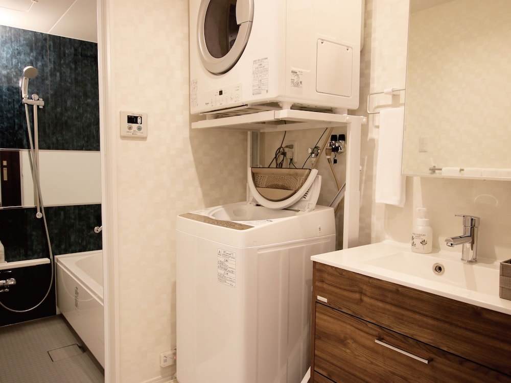 スタンダード ツインルーム ランドリー1 | Sunset Resort美浜