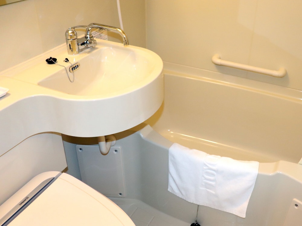 デラックス ツインルーム 禁煙 バスルーム0 | 東横 INN ホスピタルイン獨協医科大学