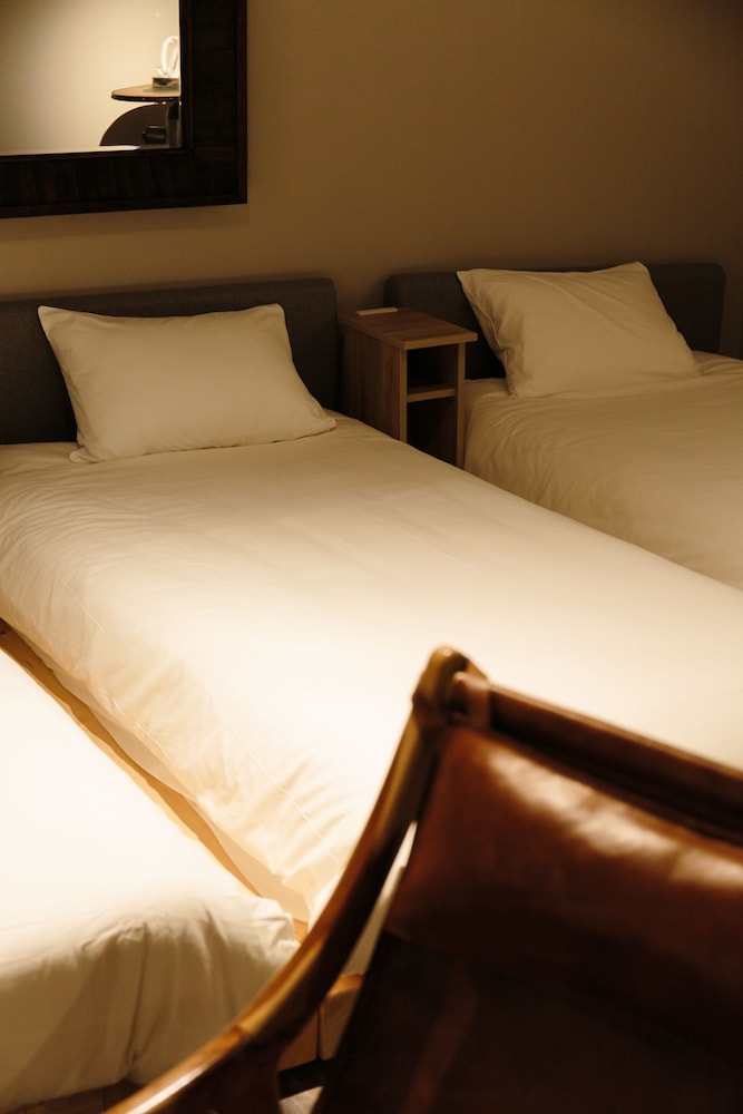 4 人部屋 禁煙 (2020) 客室14 | ランプスタンド ステイ 旭川