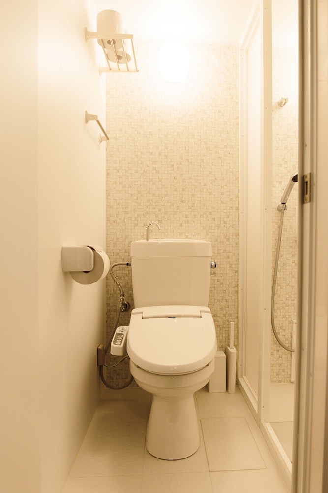 トリプルルーム 禁煙 (1908) バスルーム1 | ランプスタンド ステイ 旭川