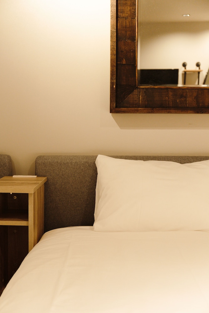 4 人部屋 禁煙 (2020) 客室10 | ランプスタンド ステイ 旭川