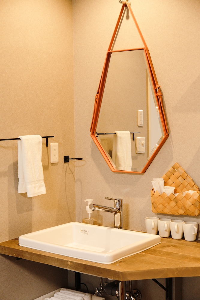 4 人部屋 禁煙 (1907) バスルームの設備0 | ランプスタンド ステイ 旭川