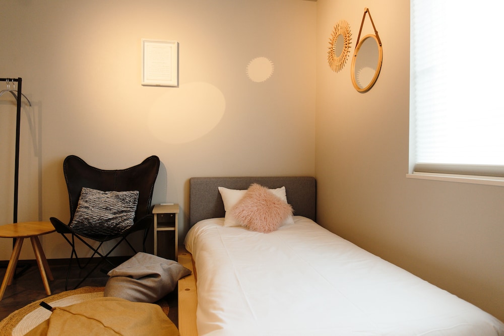 トリプルルーム 禁煙 (1908) 客室11 | ランプスタンド ステイ 旭川